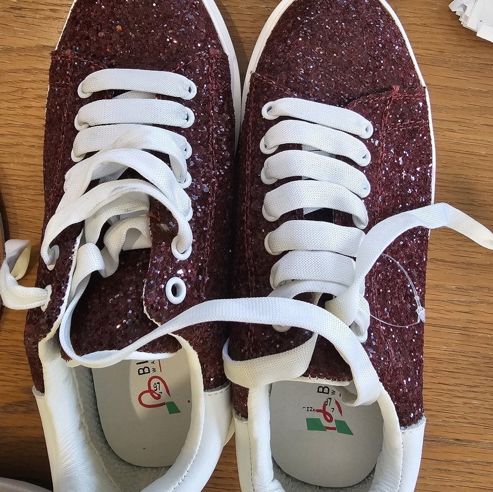 New | Blondo waterproof glitter sneakers | 7M